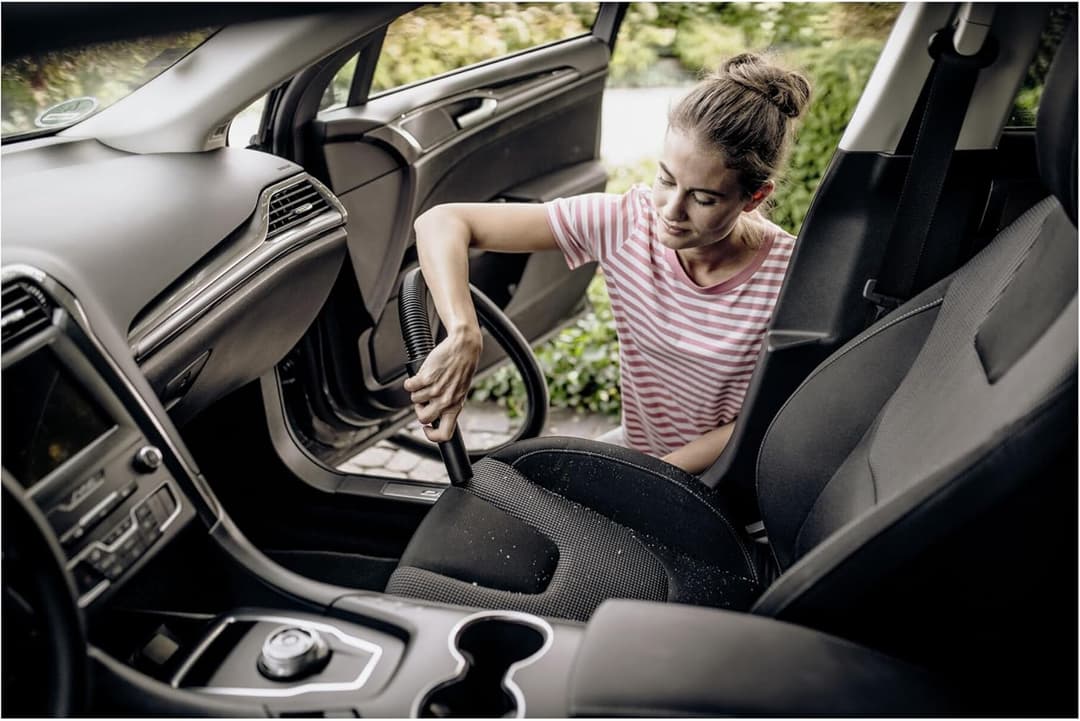 Kärcher WD 2 Plus Aspirateur Eau et Poussières